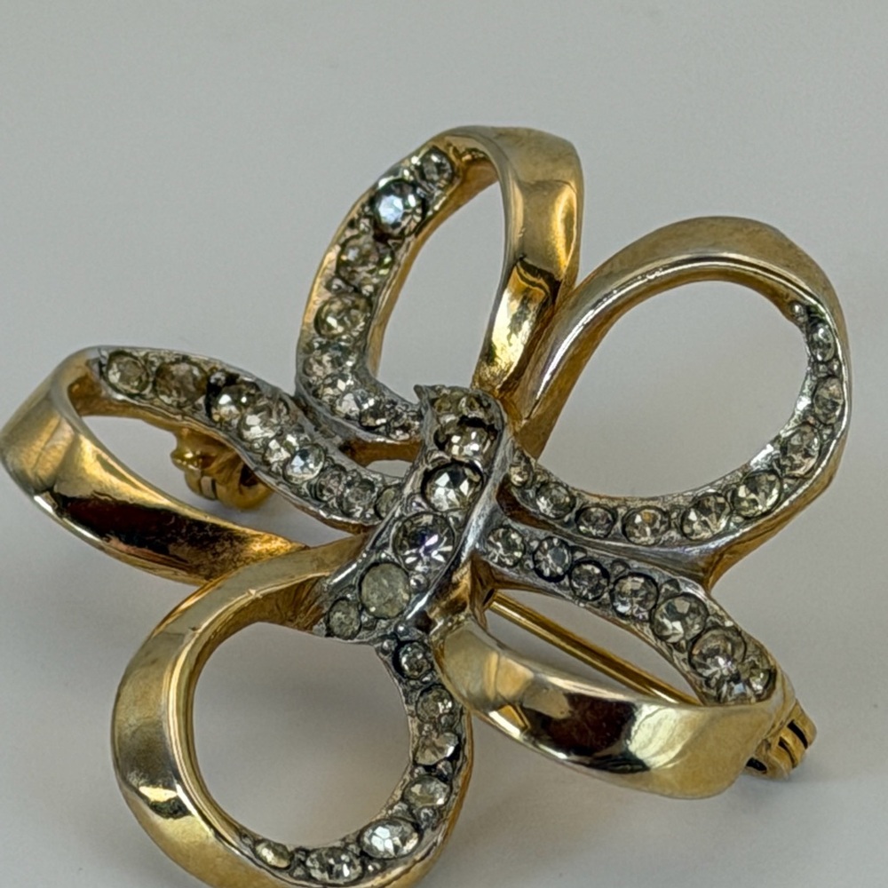 Vintage Weiss Ribbon Bow Gold Tone Brooch
